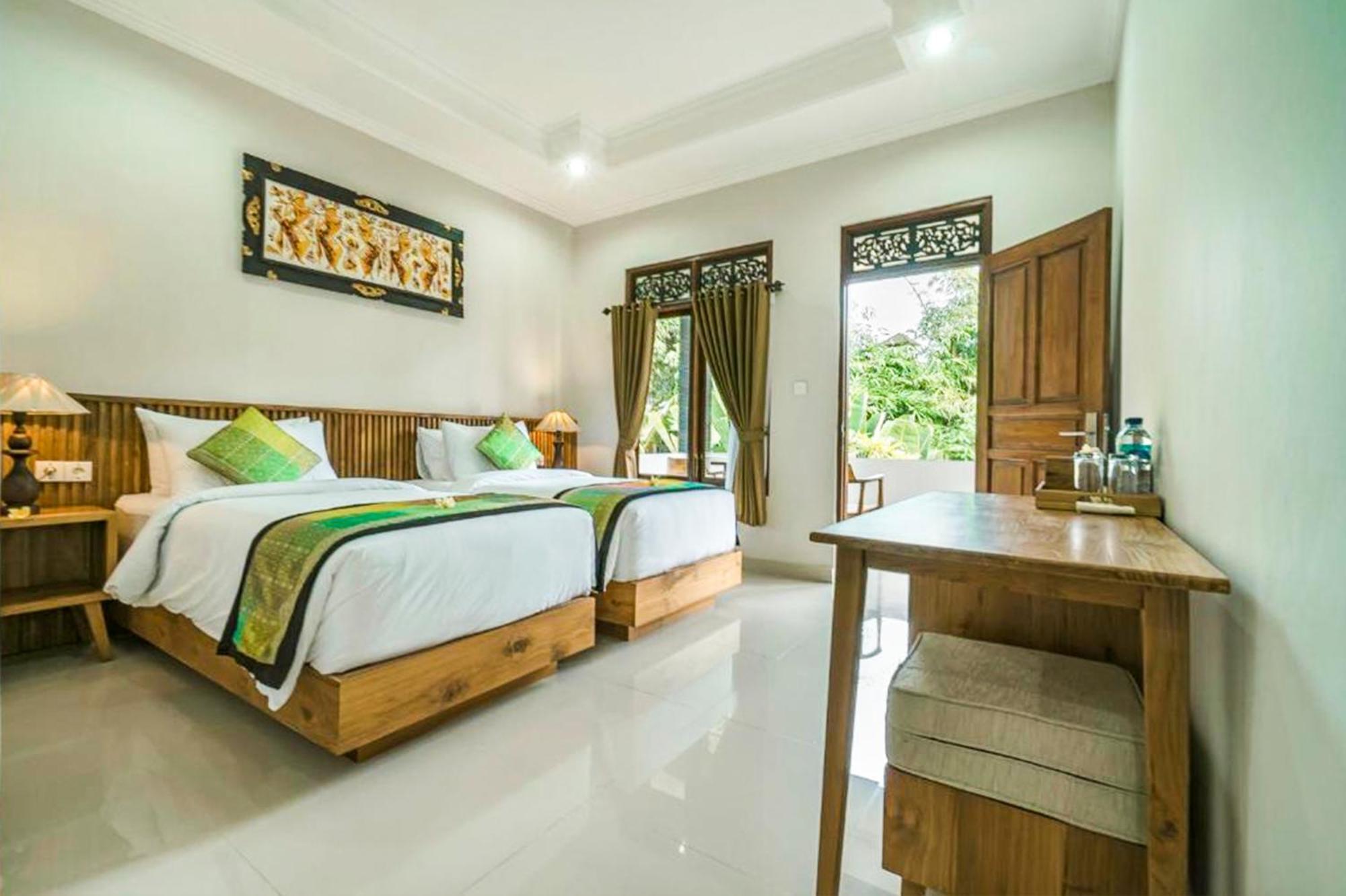 Esty House Hotel Ubud Exterior foto